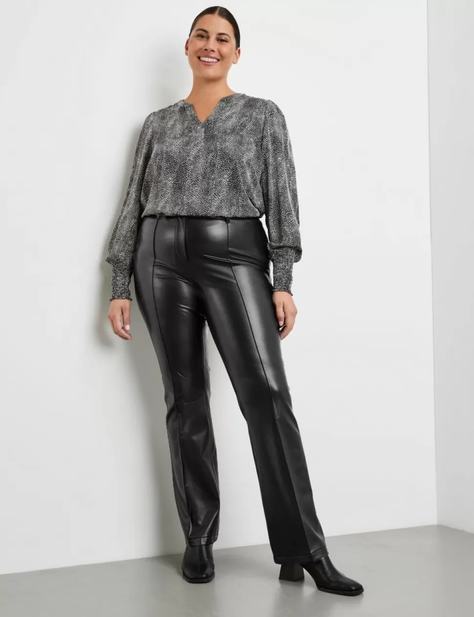 Elegante Broeken>SAMOON Flared Broek Betty