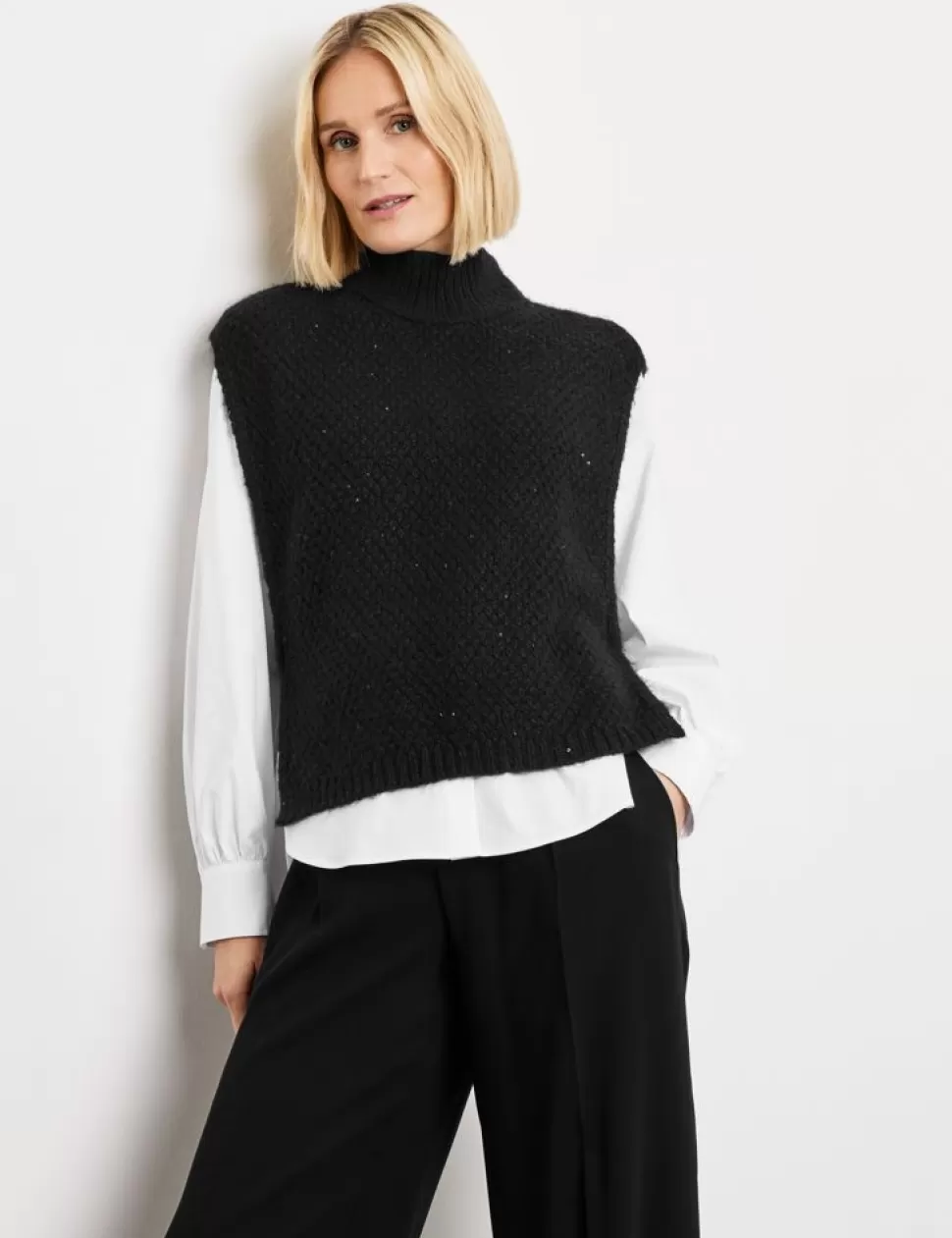 Sjaals>GERRY WEBER Poncho Met Turtleneck En Pailletjes