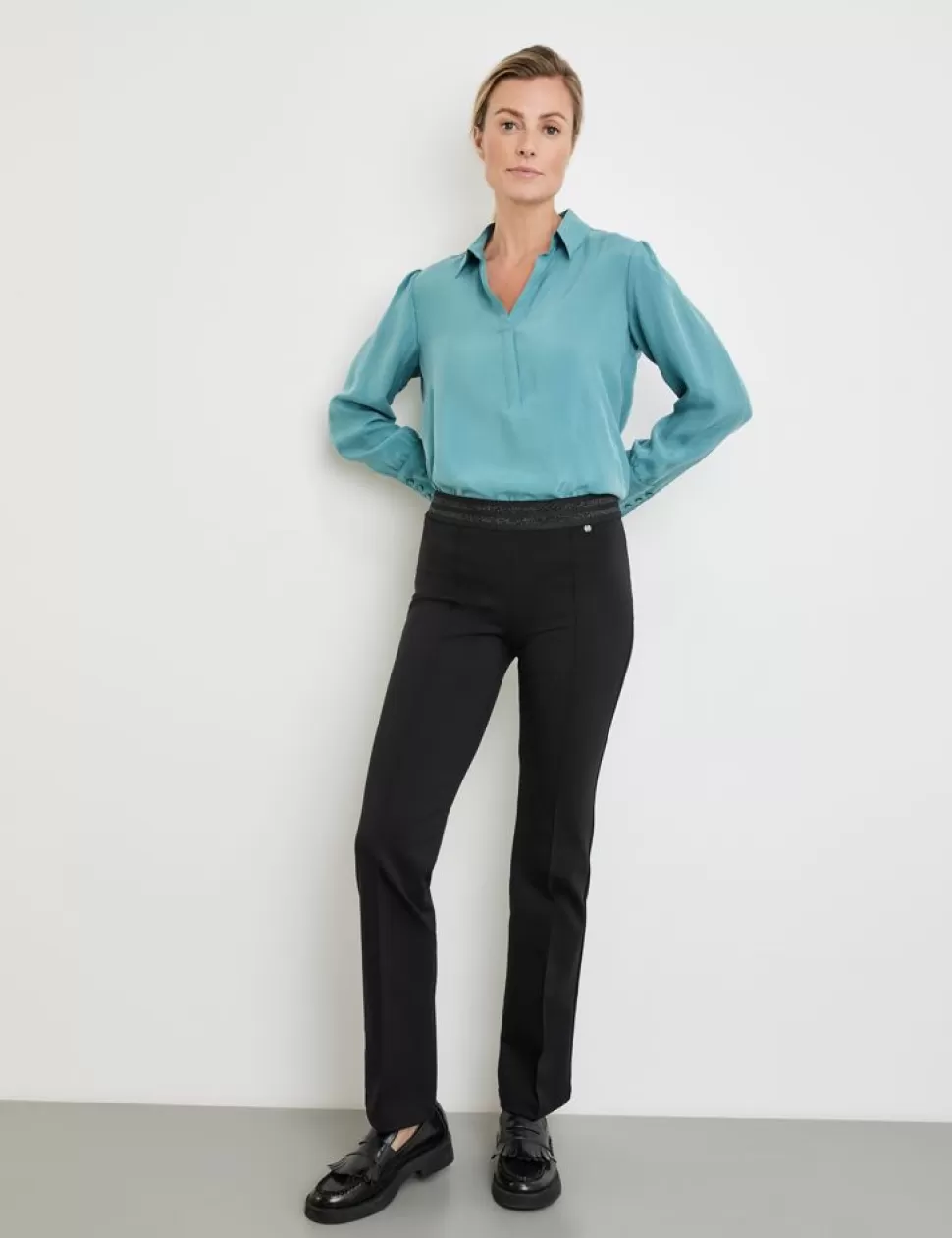 Elegante Broeken>GERRY WEBER Stretchbroek Slim Fit Flared Met Elastische Band En Lurex